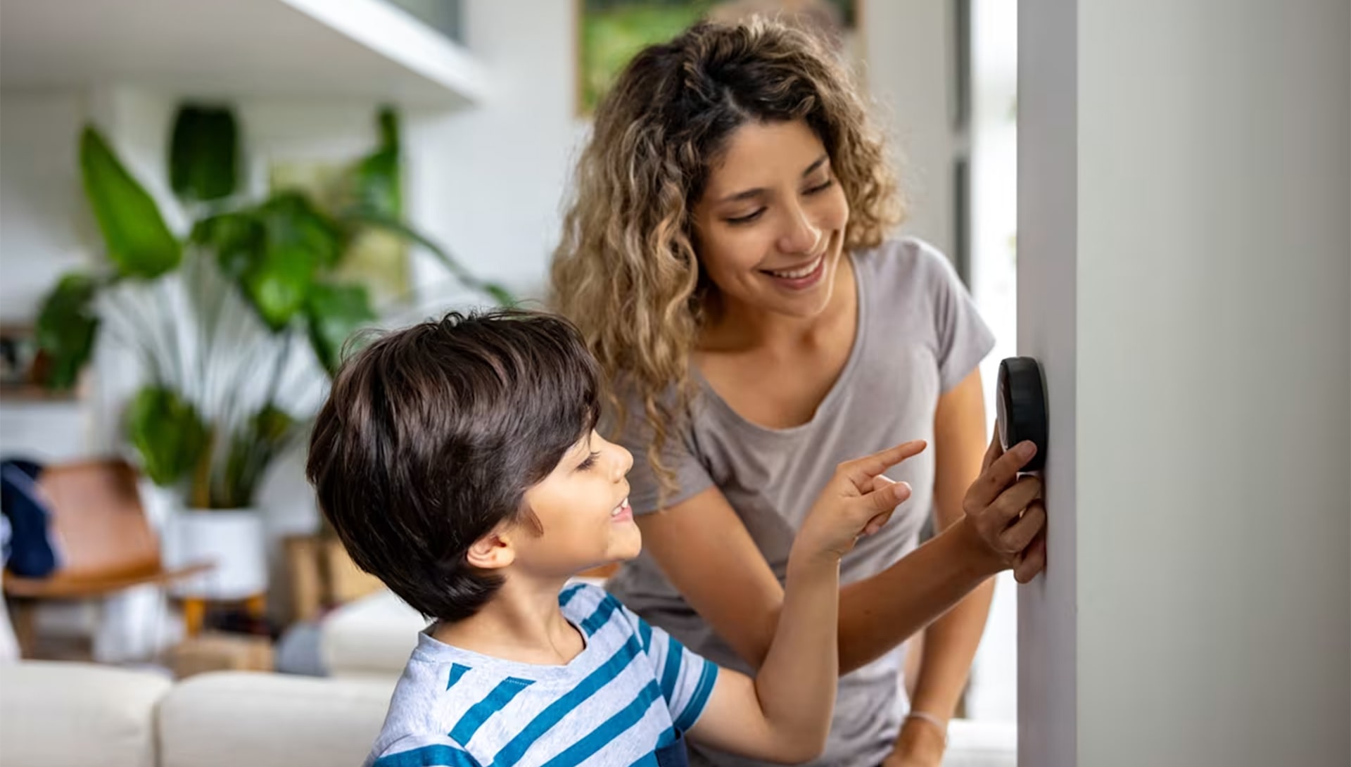 مقاله ترموستات هوشمند و عملکرد آن در خانه های هوشمند